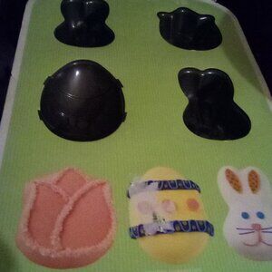 Wilton bunny rabbit  Easter baking tin. New